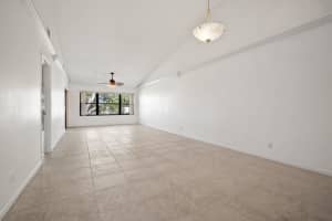 4745 Lucerne Lakes Blvd 207, Lake Worth, FL 33467 Sold 05/20/25