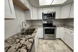 10290 N Military Trail 3b, Palm Beach Gardens, FL 33410 Sold 05/09/25