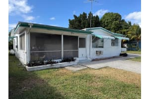 910 NW 8th Street, Boynton Beach, FL 33426 Sold 03/07/25