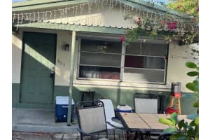 603 N D Street E, Lake Worth Beach, FL 33460 Sold 03/06/25