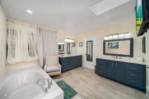 12716 Headwater Circle, Wellington, FL 33414 Sold 04/25/25