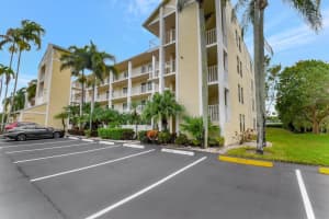 7350 Kinghurst Drive 305, Delray Beach, FL 33446 Sold 02/24/25