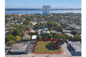 5200 Broadway, West Palm Beach, FL 33407 Sold 04/30/25