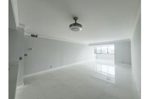 8040 Hampton Boulevard 406, North Lauderdale, FL 33068 Sold 05/08/25