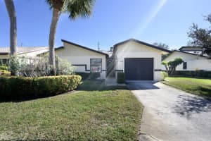 12 Ridge Pointe Drive D, Boynton Beach, FL 33435 Sold 02/25/25