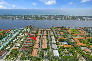 114 Las Brisas Circle, Hypoluxo, FL 33462 Sold 06/09/25