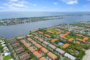 114 Las Brisas Circle, Hypoluxo, FL 33462 Sold 06/09/25