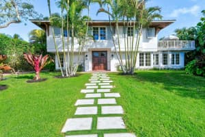 129 Lighthouse Drive, Jupiter Inlet Colony, FL 33469 Sold 04/08/25
