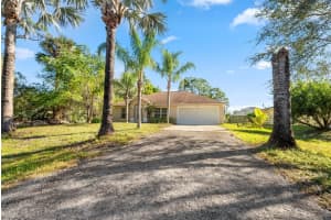 8046 103rd Court, Vero Beach, FL 32967 Sold 04/03/25