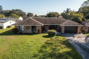 106 Swan Parkway W, Royal Palm Beach, FL 33411 Sold 03/14/25