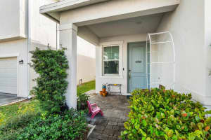 1829 Lake Cove Drive, Lake Worth Beach, FL 33460 Sold 03/10/25