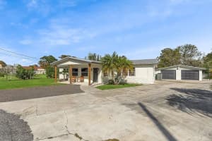3111 SE 32nd Court, Okeechobee, FL 34974 Sold 03/03/25