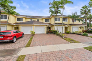 800 Imperial Lake Road, West Palm Beach, FL 33413 Sold 07/15/25