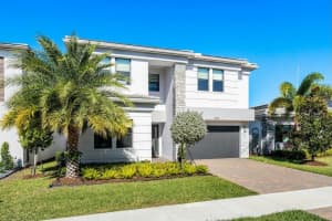 8263 Oceanus Drive, Boca Raton, FL 33496 Sold 04/23/25