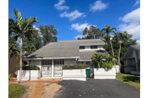 8371 SW 39 Court, Davie, FL 33328 Sold 04/04/25