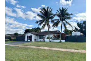 948 Hibiscus Drive, Royal Palm Beach, FL 33411 Sold 03/28/25