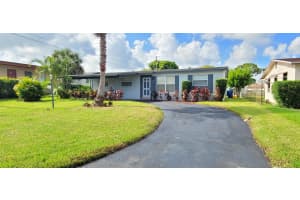 1615 W 31st Street, Riviera Beach, FL 33404 - MLS#R11052264