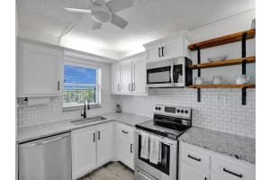 3959 Via Poinciana 502, Lake Worth, FL 33467 Sold 03/17/25