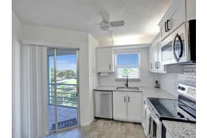 3959 Via Poinciana 502, Lake Worth, FL 33467 Sold 03/17/25