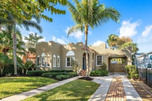 227 N Lakeside Drive, Lake Worth Beach, FL 33460 Sold 03/28/25
