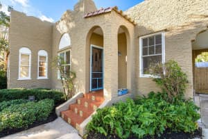 227 N Lakeside Drive, Lake Worth Beach, FL 33460 Sold 03/28/25