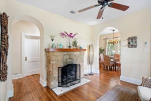 227 N Lakeside Drive, Lake Worth Beach, FL 33460 Sold 03/28/25