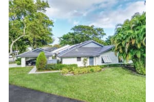 10088 Laurelwood Place, Boynton Beach, FL 33437 Sold 10/30/25