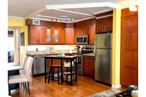 150 Horizons E 207, Boynton Beach, FL 33435 Sold 05/15/25