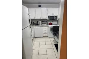 705 Lori Drive 305, Palm Springs, FL 33461 Sold 10/15/25