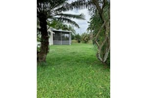 4063 Community Drive, West Palm Beach, FL 33409 Sold 03/10/25