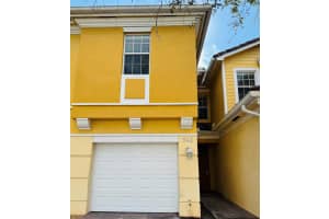 942 Pipers Cay Drive, West Palm Beach, FL 33415 Sold 04/24/25