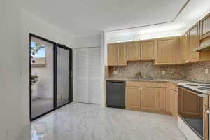 7533 Glendevon Lane 902, Delray Beach, FL 33446 Sold 04/15/25