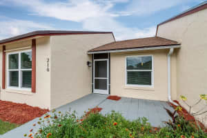 216 Palmetto Court, Jupiter, FL 33458 Sold 02/21/25