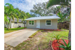 36 46th Court, Vero Beach, FL 32968 Sold 04/29/25