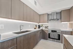 111 SE 1st Avenue 404, Delray Beach, FL 33444 - MLS#R11052573