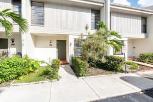 1185 NW 98th Terrace 133, Pembroke Pines, FL 33024 - MLS#R11052583