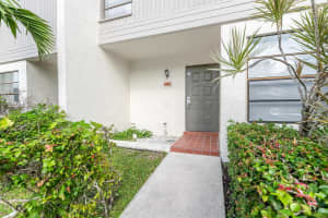 1185 NW 98th Terrace 133, Pembroke Pines, FL 33024 - MLS#R11052583