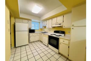 3154 Via Poinciana 306, Lake Worth, FL 33467 - MLS#R11052645