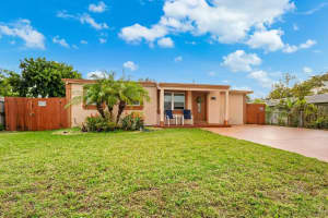 310 Ocean Pkwy Parkway, Boynton Beach