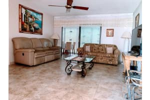 4140 NW 44th Avenue 405, Lauderdale Lakes, FL 33319 - MLS#R11052895
