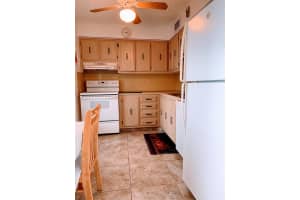 4140 NW 44th Avenue 405, Lauderdale Lakes, FL 33319 - MLS#R11052895