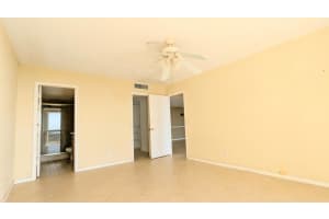 2425 Presidential 805 Way 805, West Palm Beach, FL 33401 Sold 05/30/25