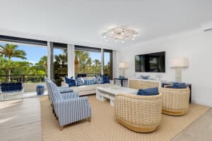 120 Sunset Avenue W 3a, Palm Beach