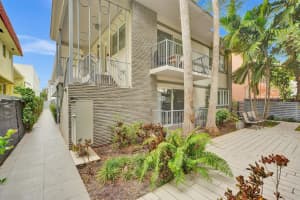 740 Meridian Avenue 12, Miami Beach, FL 33139 Sold 05/14/25
