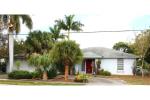 901 SW 13th Street, Boca Raton, FL 33486 Sold 04/04/25