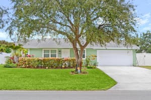 337 NE Alice Street, Jensen Beach, FL 34957 Sold 03/31/25