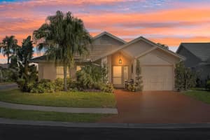227 Moccasin Trail, Jupiter, FL 33458 Sold 05/28/25