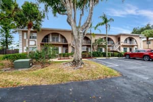 13690 Via Flora Unit B, Delray Beach, FL 33484 Sold 09/12/25