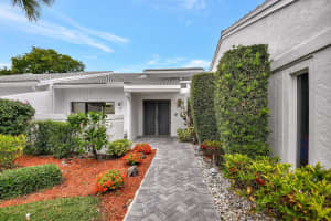 1 Cambridge Drive, Boynton Beach, FL 33436 Sold 04/15/25