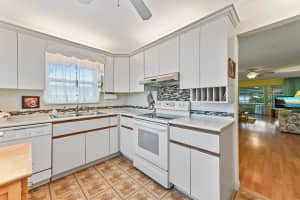 817 Meadowlark Lane, Delray Beach, FL 33445 Sold 06/18/25